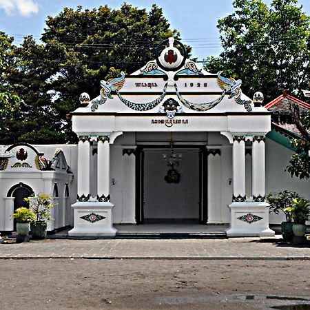 Mitra Hotel Yogyakarta Exterior foto